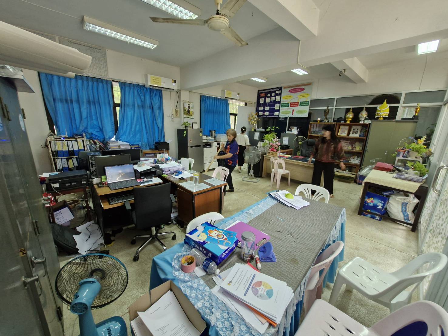 สำนักงานพัฒนาชุมชนอำเภอนิคมนำ้อูน  จังหวัดสกลนคร  ดำเนินกิจกรรม 5ส พช.สกลนคร Clean and Green Office ประจำปีงบประมาณ พ.ศ.2569  เดือนเมษายน